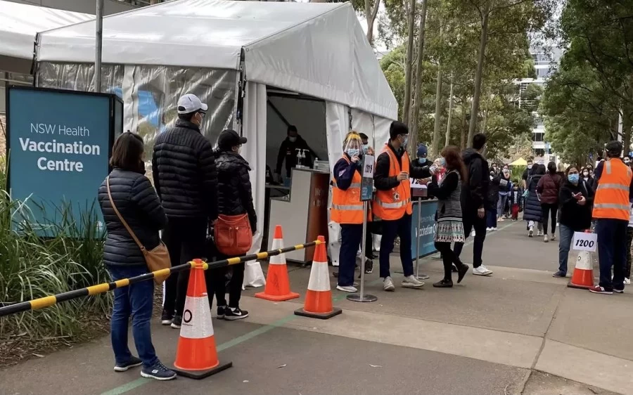 As Delta Variant cases rise to peak Australia plans for another lockdown.