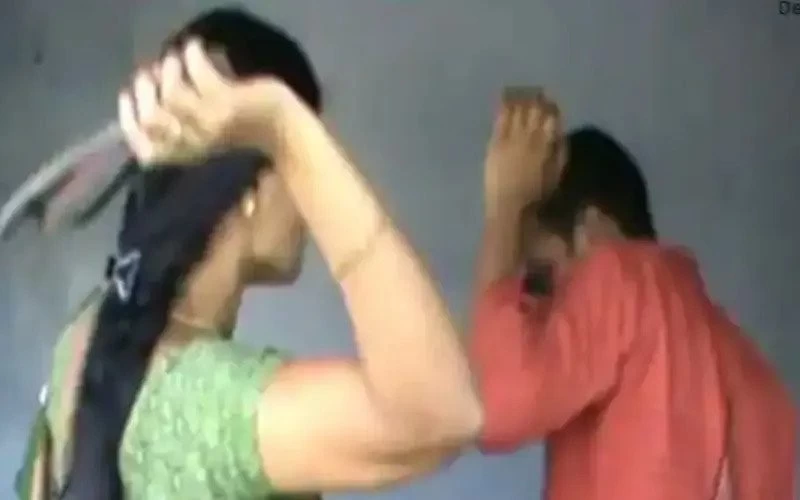 Wife caught husband with girlfriend on karwa chauth attacks with slippers