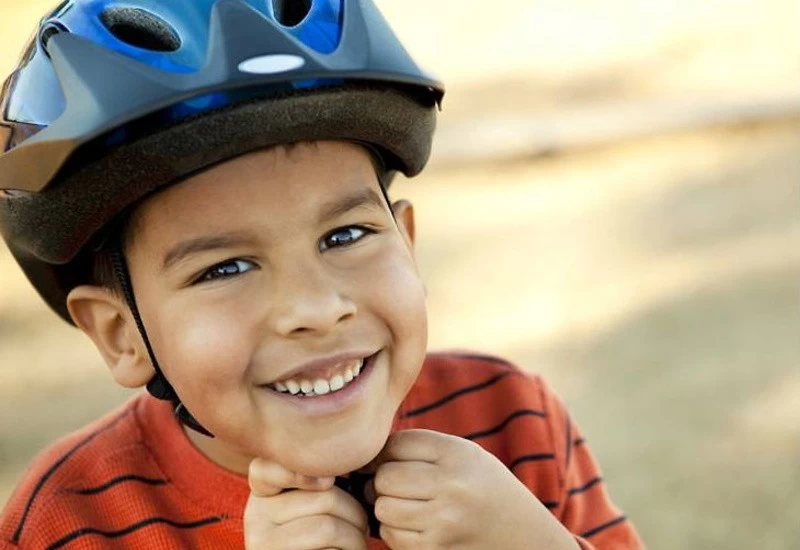 चार साल से बड़े बच्चे के लिए हेलमेट अनिवार्य, साथ रखें उम्र का प्रमाण