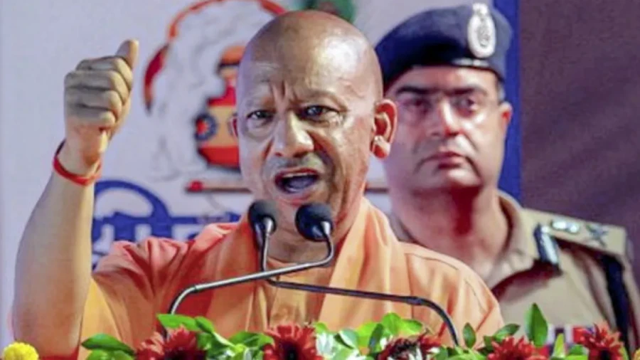 CM Yogi Adityanath Distributes Appointment Letters To 912 Candidates, Vows 1 Lakh Jobs