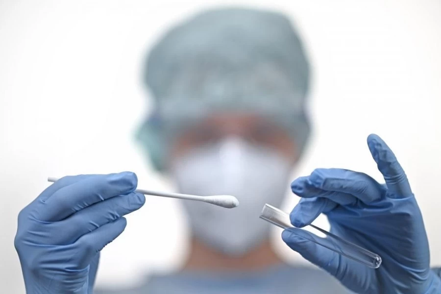 भारत ने किन 7 अन्य देशों के यात्रियों के लिए अनिवार्य की है कोविड-19 की नेगेटिव रिपोर्ट?