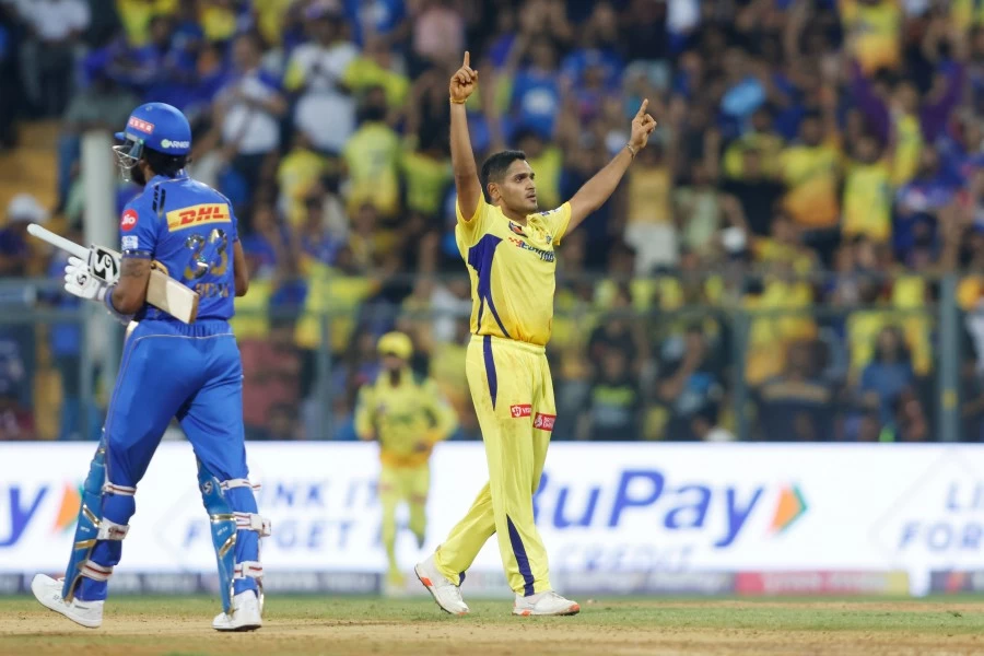 Chennai Super Kings beat Mumbai Indians by 20 runs - Rohit Sharma scored a century