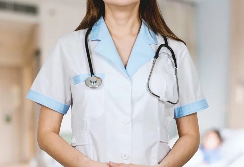 Delhi में Nurse की घिनौनी हरकत आई सामने, CCTV फुटेज में 2 महीने के मासूम को पीटती दिखी; हाथ की हड्डी टूटी