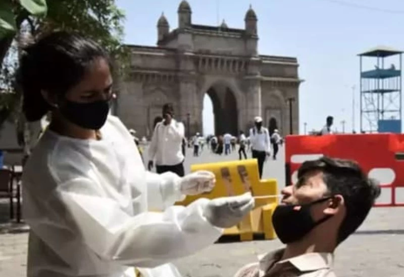 मुंबई में कोरोना केस 5 दिन में 50% बढ़े, क्या ये चौथी लहर है? जानें क्या बोले सरकार और एक्सपर्ट्स