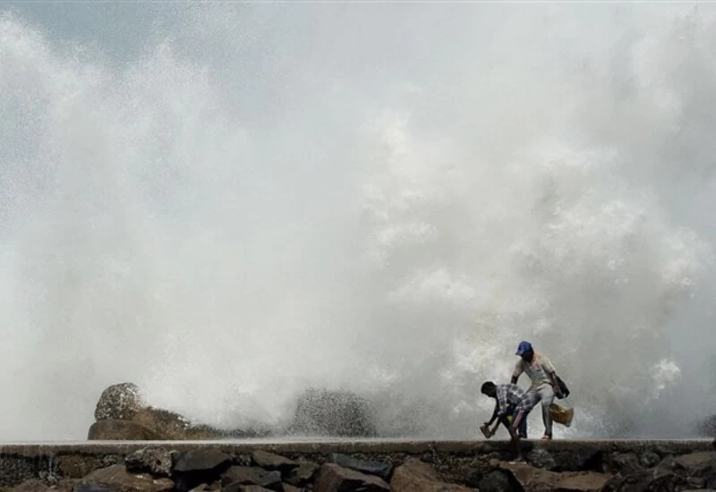 ओडिशा-बंगाल में अम्फान से भीषण तबाही, ममता बोलीं- कम से कम 10-12 लोगों की गई जान