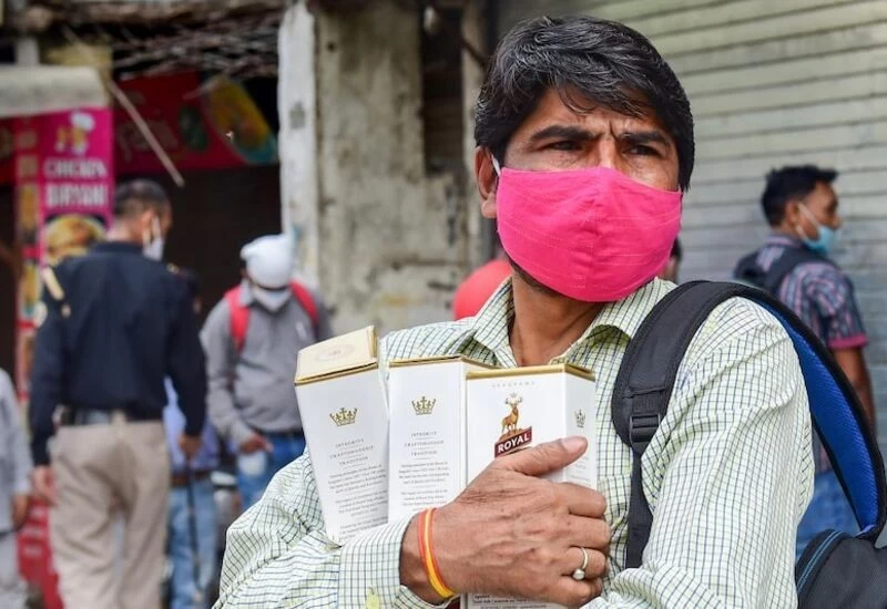 Kejriwal government allows home delivery, can order liquor sitting at home