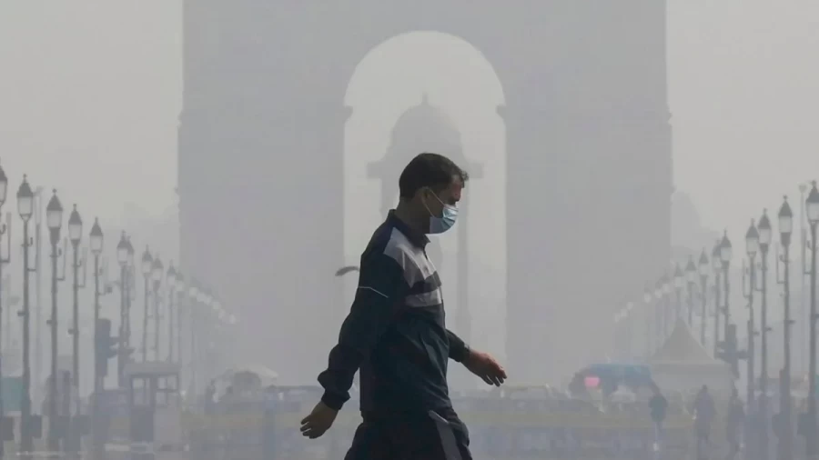 Pollution situation in Delhi is serious, AQI crossed 480, GRAP-4 implemented from today
