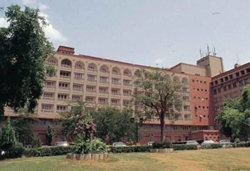 5-स्टार होटल में कोविड-19 फैसिलिटी बनाने के लिए दिल्ली सरकार से नहीं की अपील: हाईकोर्ट