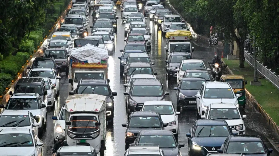 Gurugram Traffic Chaos: 10km Jam on NH 48 After First Monsoon Rain