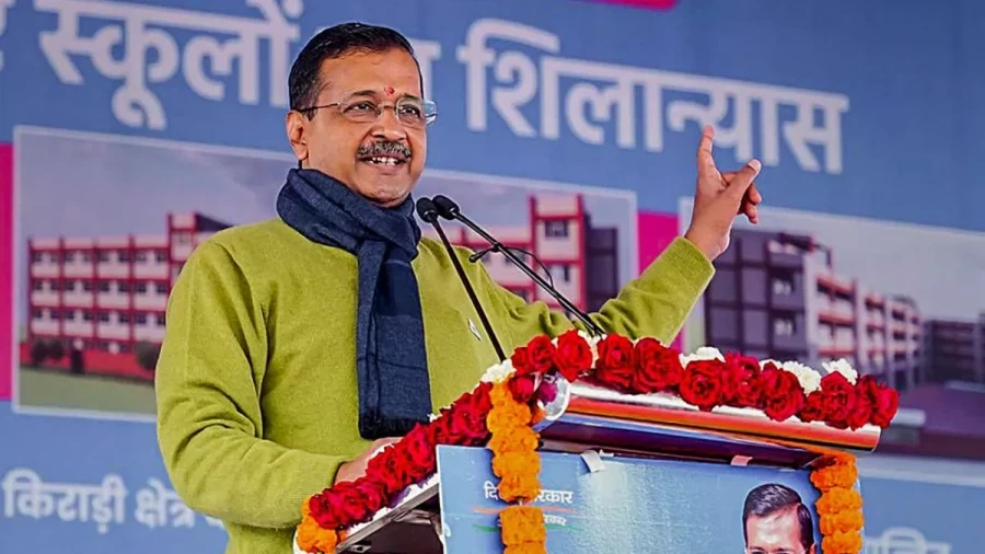 केजरीवाल का विधानसभा चुनाव से पहले बड़ा ऐलान, दिल्ली के कॉलोनियों की सड़कें करेंगे पक्की