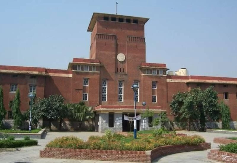 DU receives over 5.6 lakh UG applications, highest in 3 years