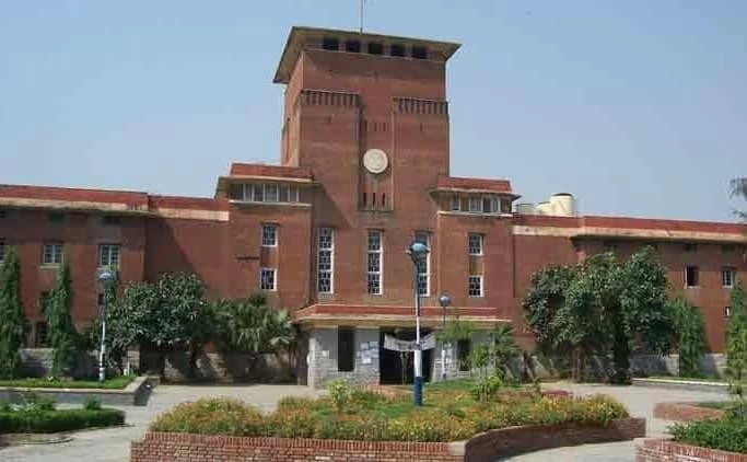 Refund fees of those who lost parents to COVID-19: DUSU to varsity