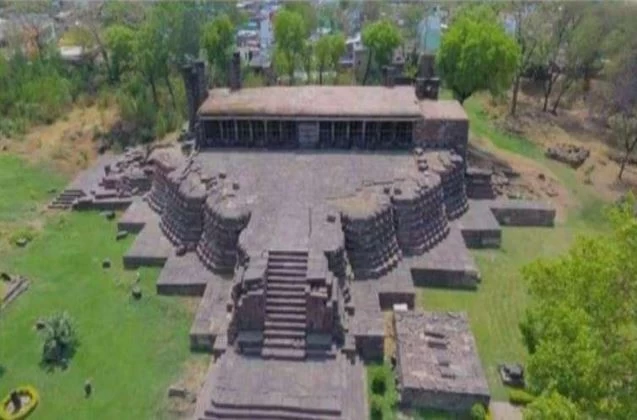 नए संसद भवन की डिजायन हूबहू मिलती है इस प्राचीन मन्दिर से: औरंगजेब ने तोप से बरसाए थे गोले  फिर भी...