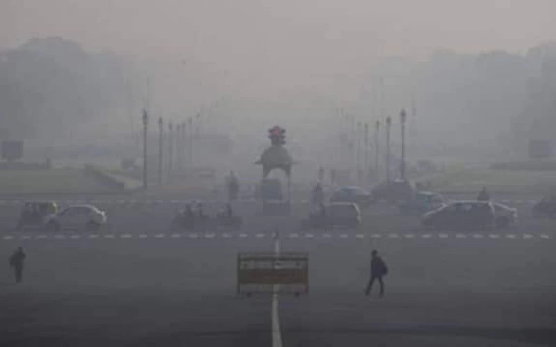 Air quality improved marginally to reach very poor category aqi may reach dangerous level in next two days