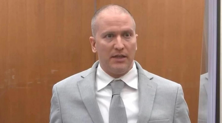 Ex-policeman who pressed his knee against George Floyd's neck jailed for 22.5yrs in US