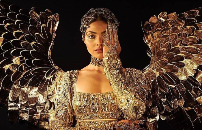 olivia culpo national costume