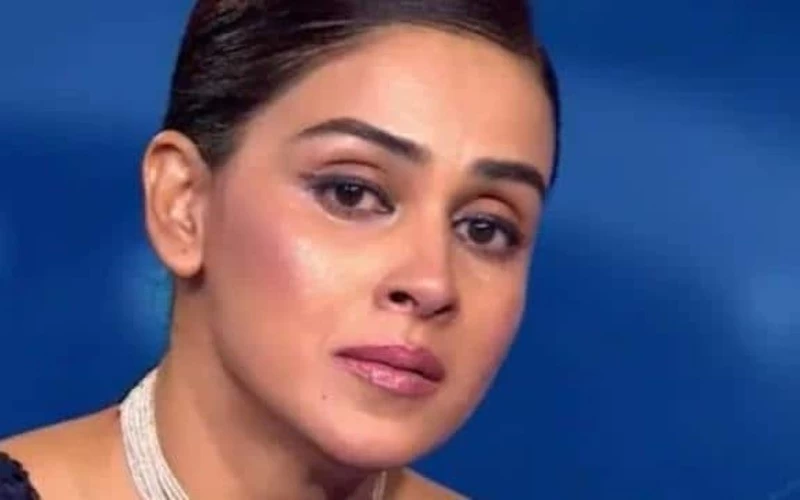 शो पर क्यों रो पड़ीं जेनेलिया डिसूजा, रितेश की भी आंखों में आसूं... देखें वीडियो