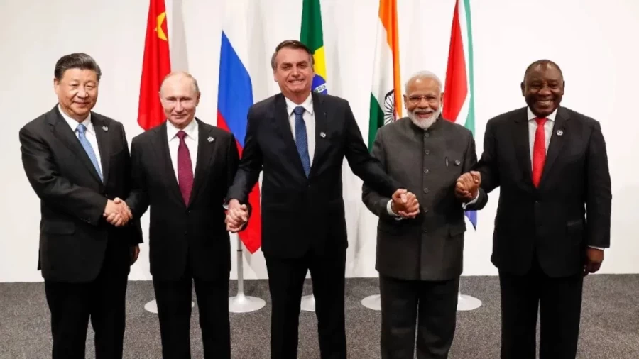 Are India and BRICS competing with Trump's dollar, what is the planning?