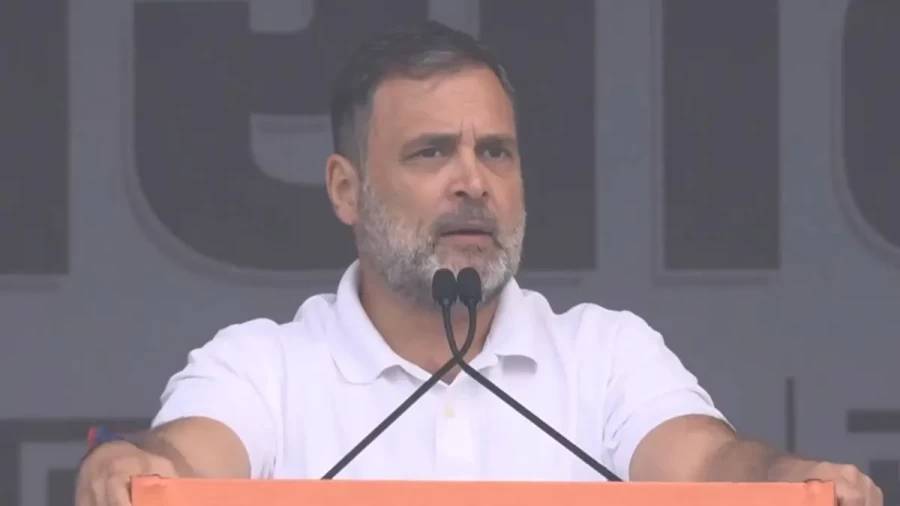 राहुल गांधी की निर्वाचन आयुक्तों को कड़ी चेतावनी: 'सरकार में आए तो कार्रवाई करेंगे'