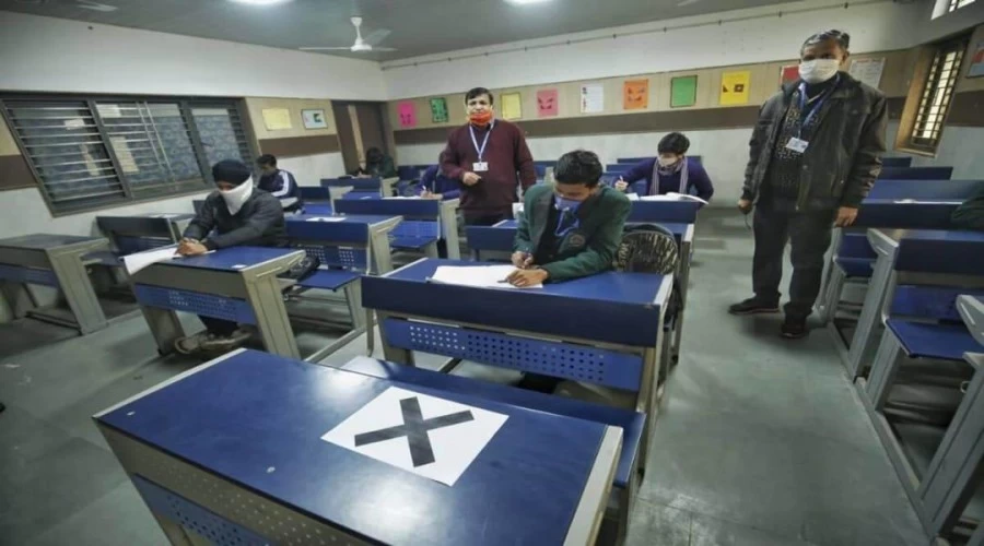 CBSE issues guidelines for Class 10 & 12 board exams, all exams to be held offline