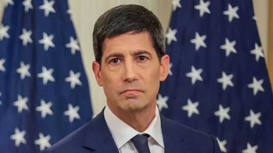 US Fed Chief Kevin Warsh Keeps Interest Rates Steady, Signals Future Hike