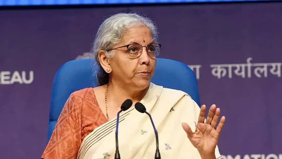 मिडिल ईस्ट संकट के बीच वित्त मंत्री का 3Fs फॉर्मूला, थमेगी महंगाई की रफ्तार