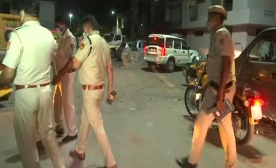 सिलिंडर ब्लास्ट के बाद लगी भयानक आग, चार लोगों की हुई मौत