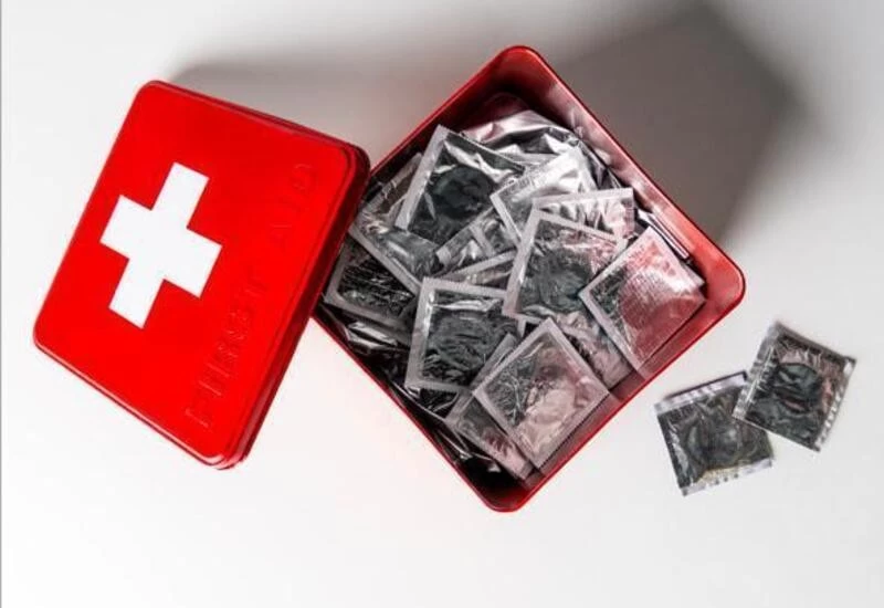 चालान कटने की अफवाह के बीच दिल्ली में कैब ड्राइवरों ने रखना शुरू किया कंडोम