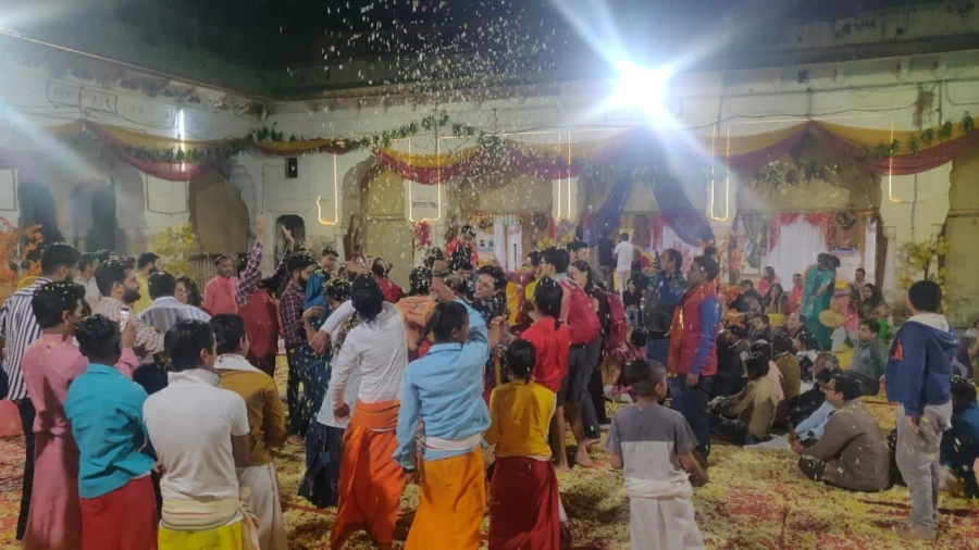 श्री गलता पीठ में मनाया गया फ़ाग महोत्सव,  जल बचाने का दिया संदेश