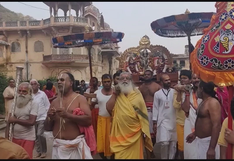 गलता पीठ में धूमधाम से मनाया जा रहा है सात दिवसीय ब्रह्मोत्सव