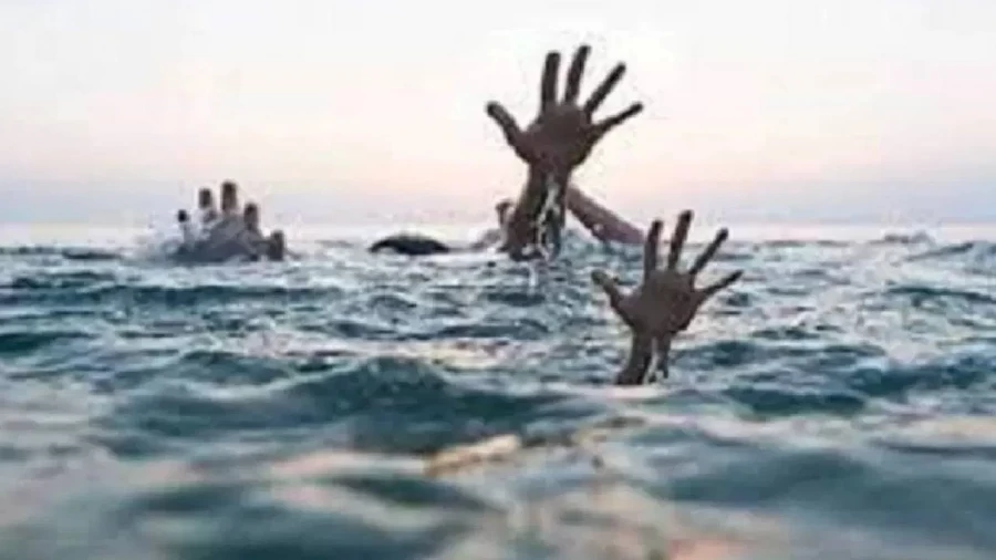 Major accident in Gandhinagar, 10 people drowned during Ganesh immersion; 8 died