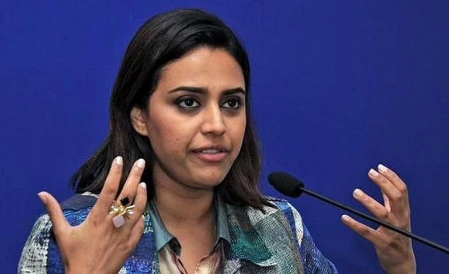 बुजुर्ग पर ट्वीट कर मुश्किल में फंसी स्वरा भास्कर, दिल्ली में शिकायत दर्ज