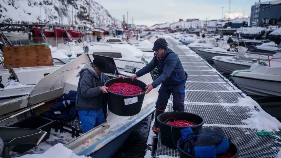 European Troops Deploy to Greenland Amidst US Acquisition Attempts, Trump's Venezuela-like Actions Foiled