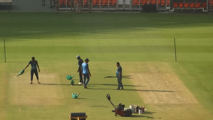 Will the batsmen dominate or will the bowlers show their magic, know the pitch report