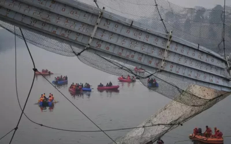 Morbi bridge accident 500 people were on bridge while capacity was 150 who gave permission