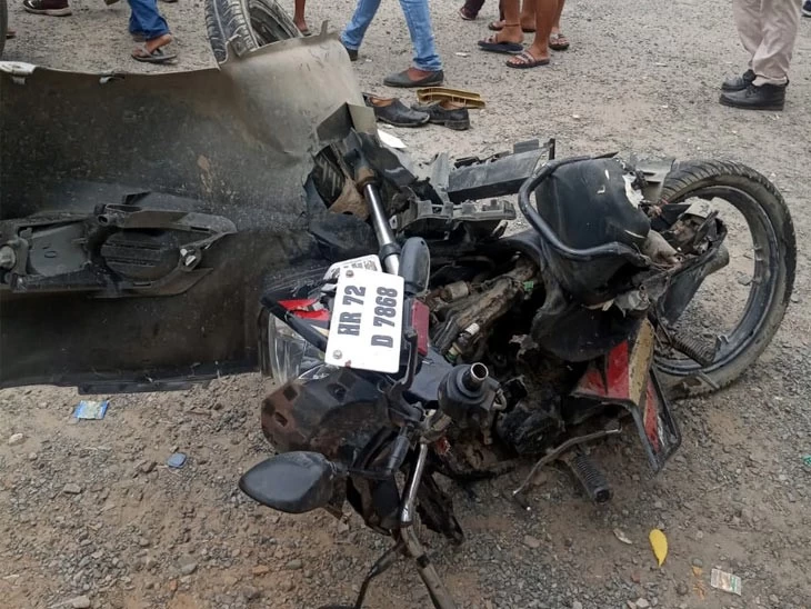 यू-टर्न लेते हुए ट्रक तीन वाहनों को टक्कर मारकर बाइक पर पलटा, इंटीरियर डिजाइनर की मौत