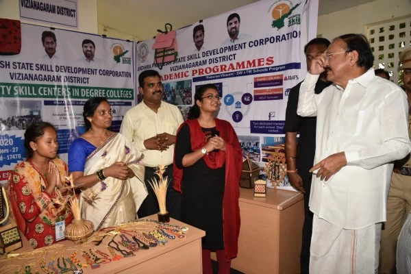 EQUIP YOUTH WITH THE SKILLS AND KNOWLEDGE REQUIRED TO FACE 21ST-CENTURY JOB MARKET: VICE PRESIDENT