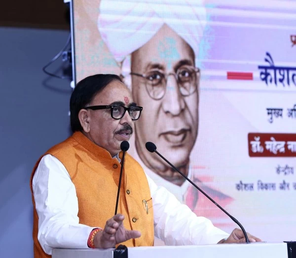 Skill India announces Kaushalacharya Awards; 53 Skill Trainers awarded for outstanding contributions