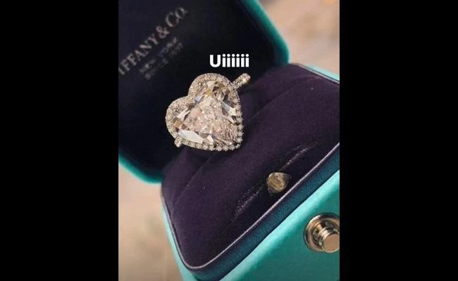 असीम-हिमांशी शादी करने जा रहे हैं? एक्ट्रेस ने सगाई की अंगूठी की तस्वीर शेयर की