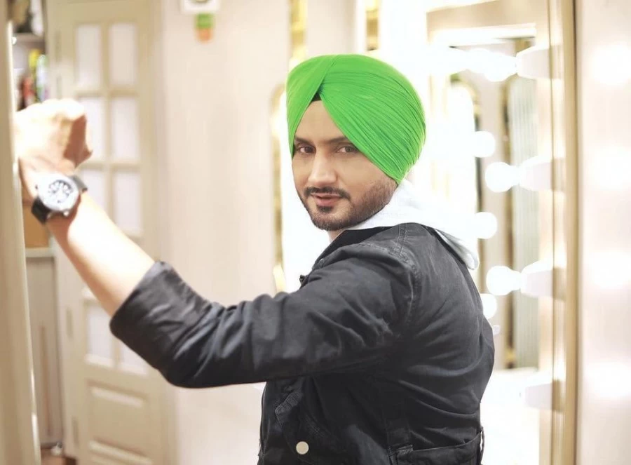 Cricketer Harbhajan Singh sells apartment in Mumbai for ₹17.58 crore |क्रिकेटर हरभजन सिंह ने मुंबई में ₹17.58 करोड़ में बेचा अपना अपार्टमेंट