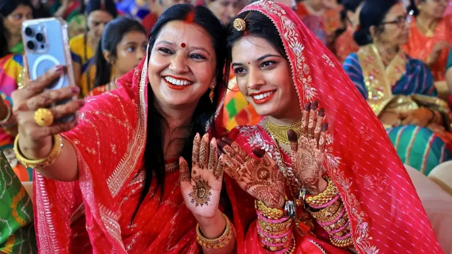 Hariyali Teej 2026: Auspicious Yogas To Bring Prosperity For Married Women