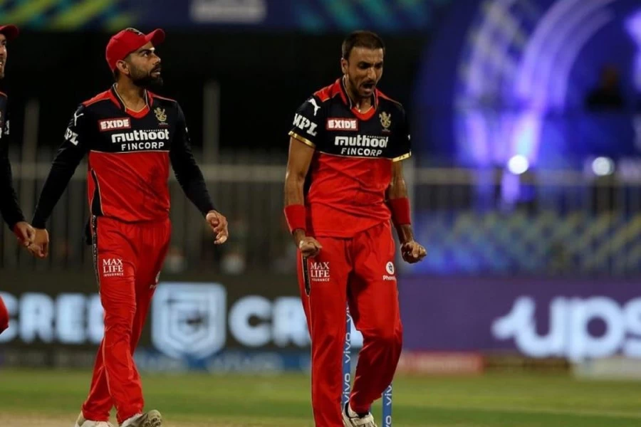 Harshal Patel equals record for taking most wickets in a season in IPL history