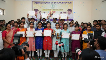 हरियाणा बोर्ड 10वीं रिजल्ट: 16 छात्रों ने टॉप-3 में बनाई जगह, चरखी दादरी अव्वल, नूंह सबसे पीछे