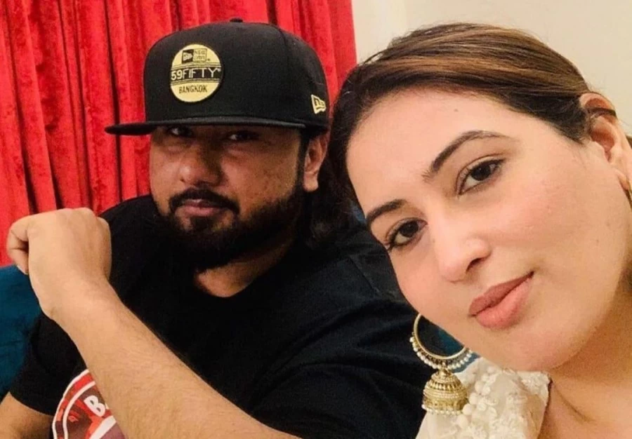 हनी सिंह की पत्नी को ससुराल से अपना सामान लाने की कोर्ट ने दी अनुमति