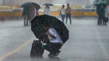 IMD Issues Heavy Rain Alert For 18 States: Delhi, UP, And Mountains On High Alert