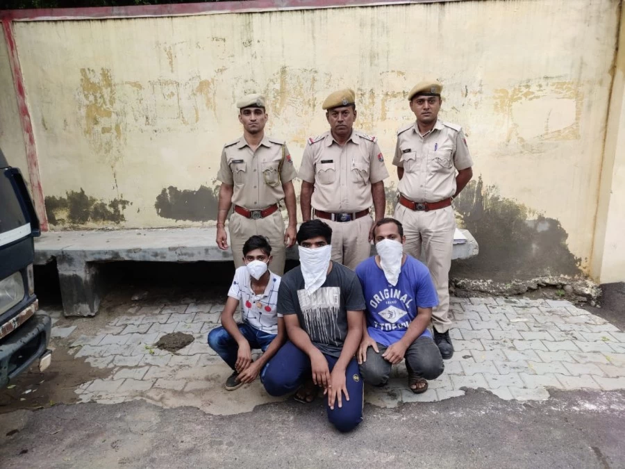 भीनमाल में चोरी कर महाराष्ट्र भाग गए थे, पुलिस ने दबोच लिया