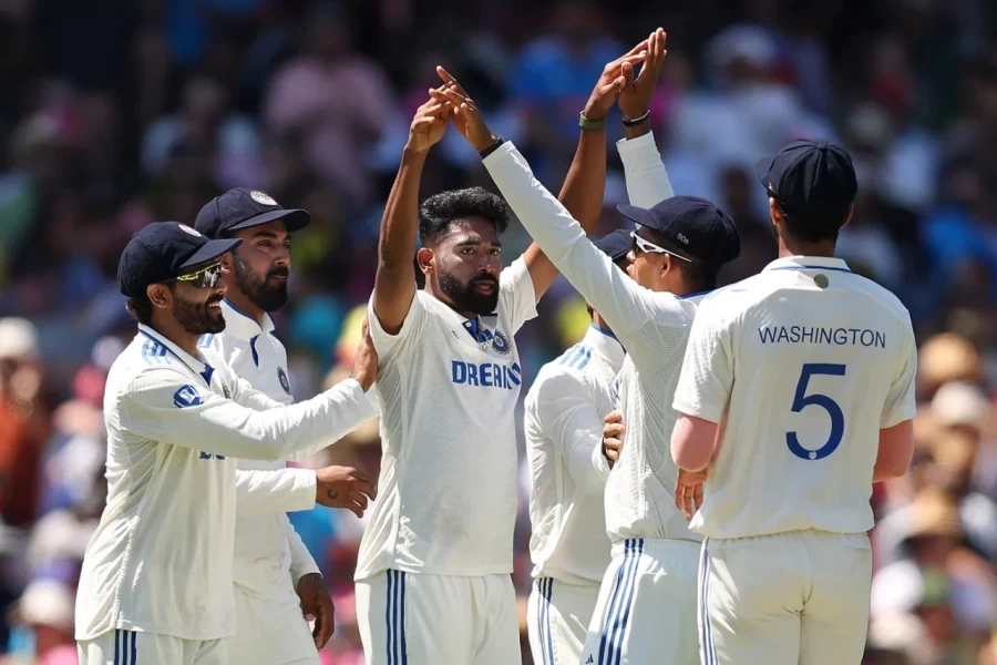 Second day's play ends- India ahead by 145 runs: Score 141/6 in second innings