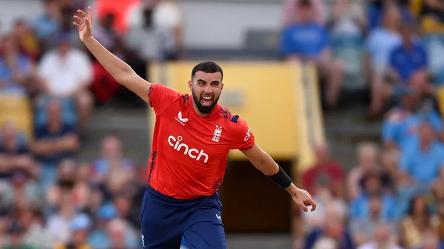 3 batsmen out in 6 balls... Saqib Mahmood wreaked havoc on Team India