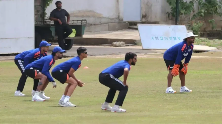IND vs SL: श्रीलंका में घुसते ही गौतम गंभीर ने शुरू किया मिशन सुधार, फील्डिंग की कमजोरी पर कड़ा प्रहार
