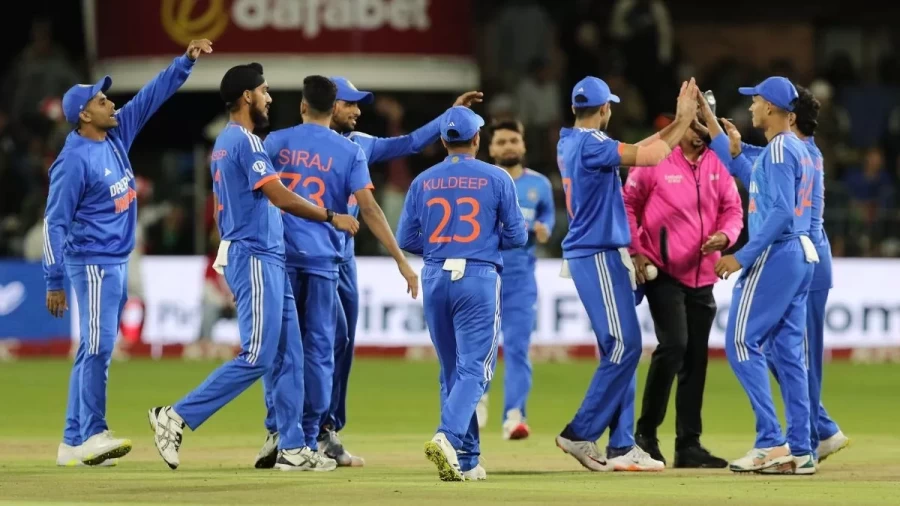 This strong player of the Indian team got seriously injured, was forced to walk with the help of crutches.